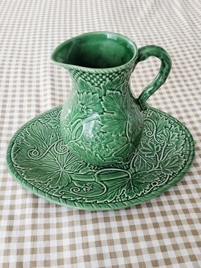 Bordallo Pinheiro Green Strawberry Leaves Beverage Pitcher & Oval Platter